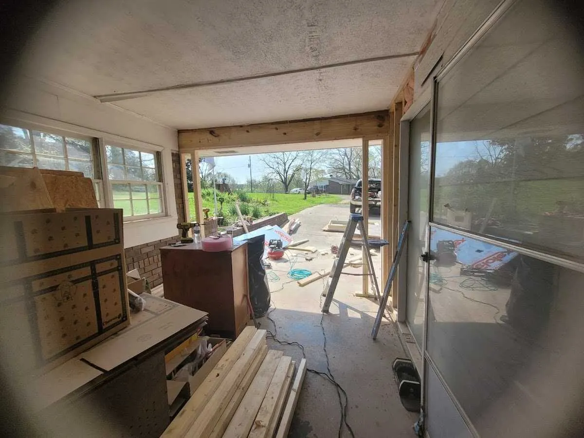 Air movers and dehumidifier for Drying & Dehumidification in New Cumberland